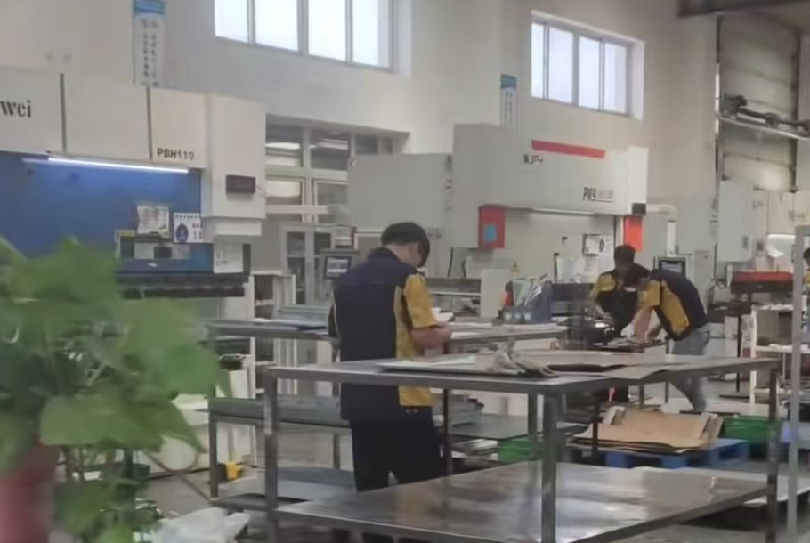 東莞（wǎn）鈑金工廠